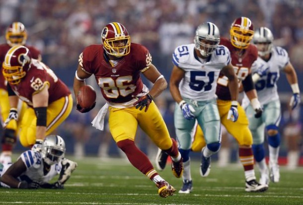 hi-res-185352045-jordan-reed-of-the-washington-redskins-carries-the-ball_crop_north